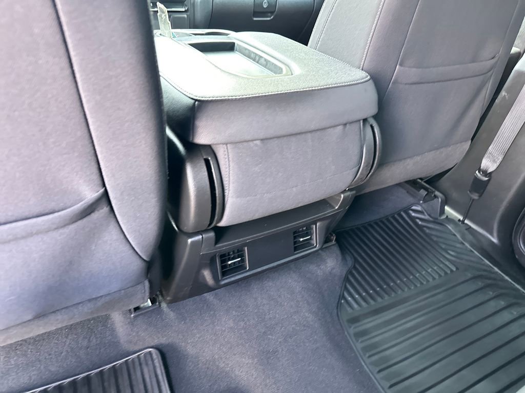 Used 2023 Chevrolet Silverado 1500 Custom AWD/4WD image 28