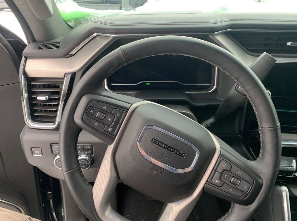 Used 2024 GMC Sierra 2500 Denali w/ Denali Reserve Package image 8