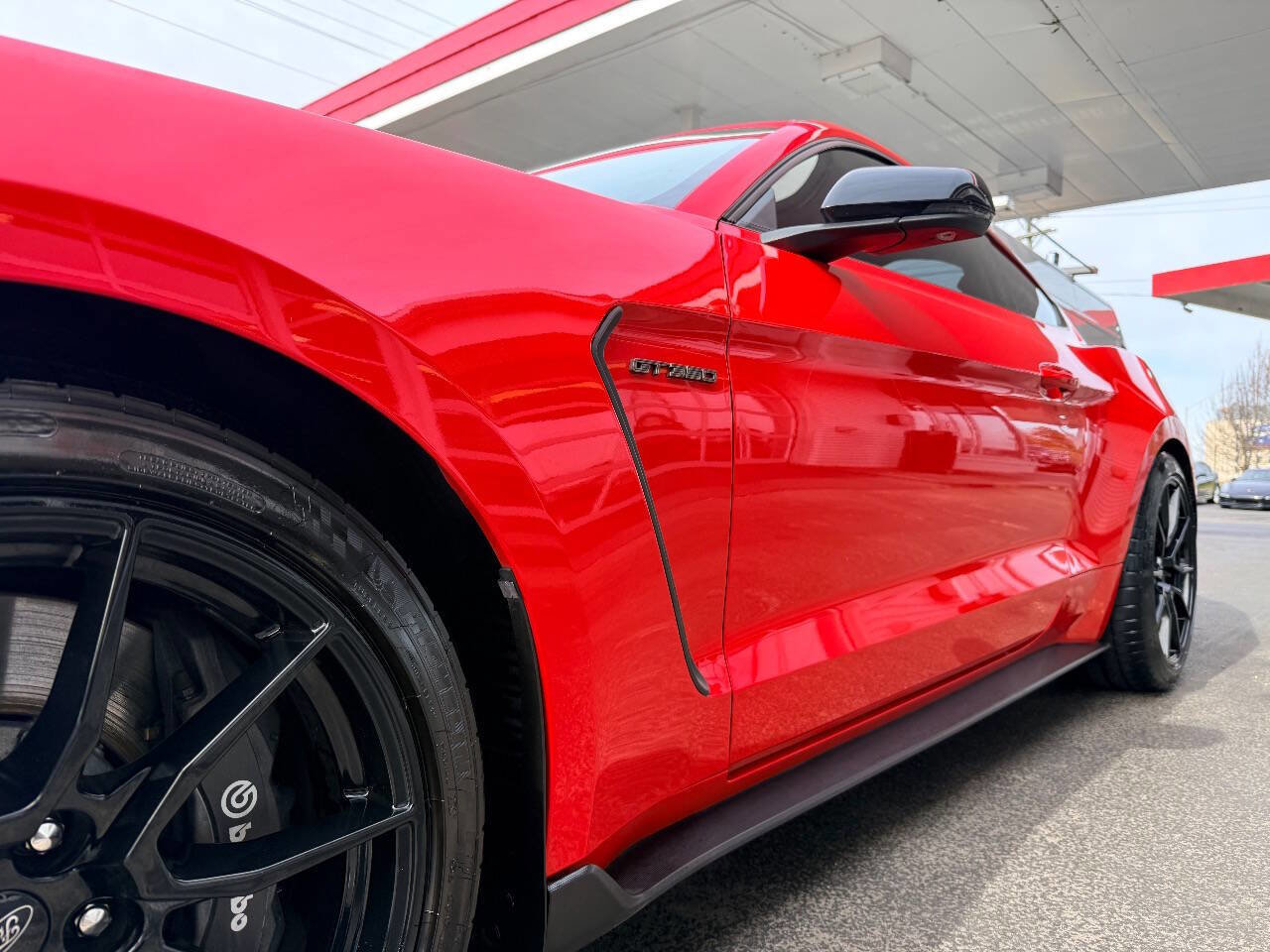 Used 2020 Ford Mustang Shelby GT350 w/ Technology Package image 16