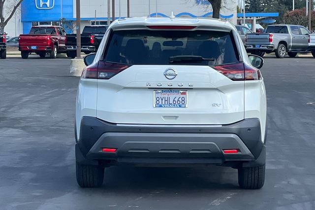 Used 2021 Nissan Rogue SV image 5