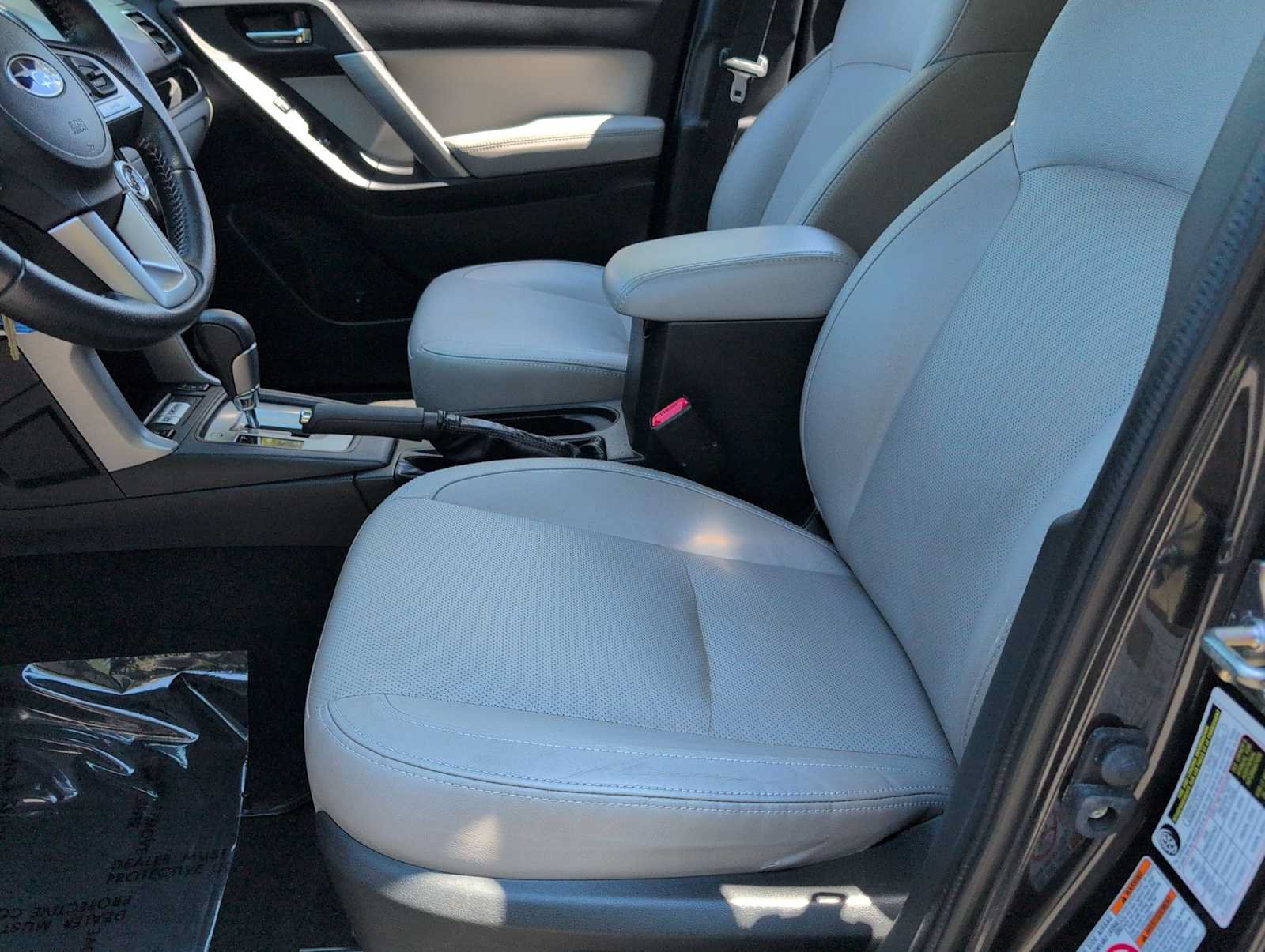Used 2017 Subaru Forester 2.5i Limited AWD/4WD image 16
