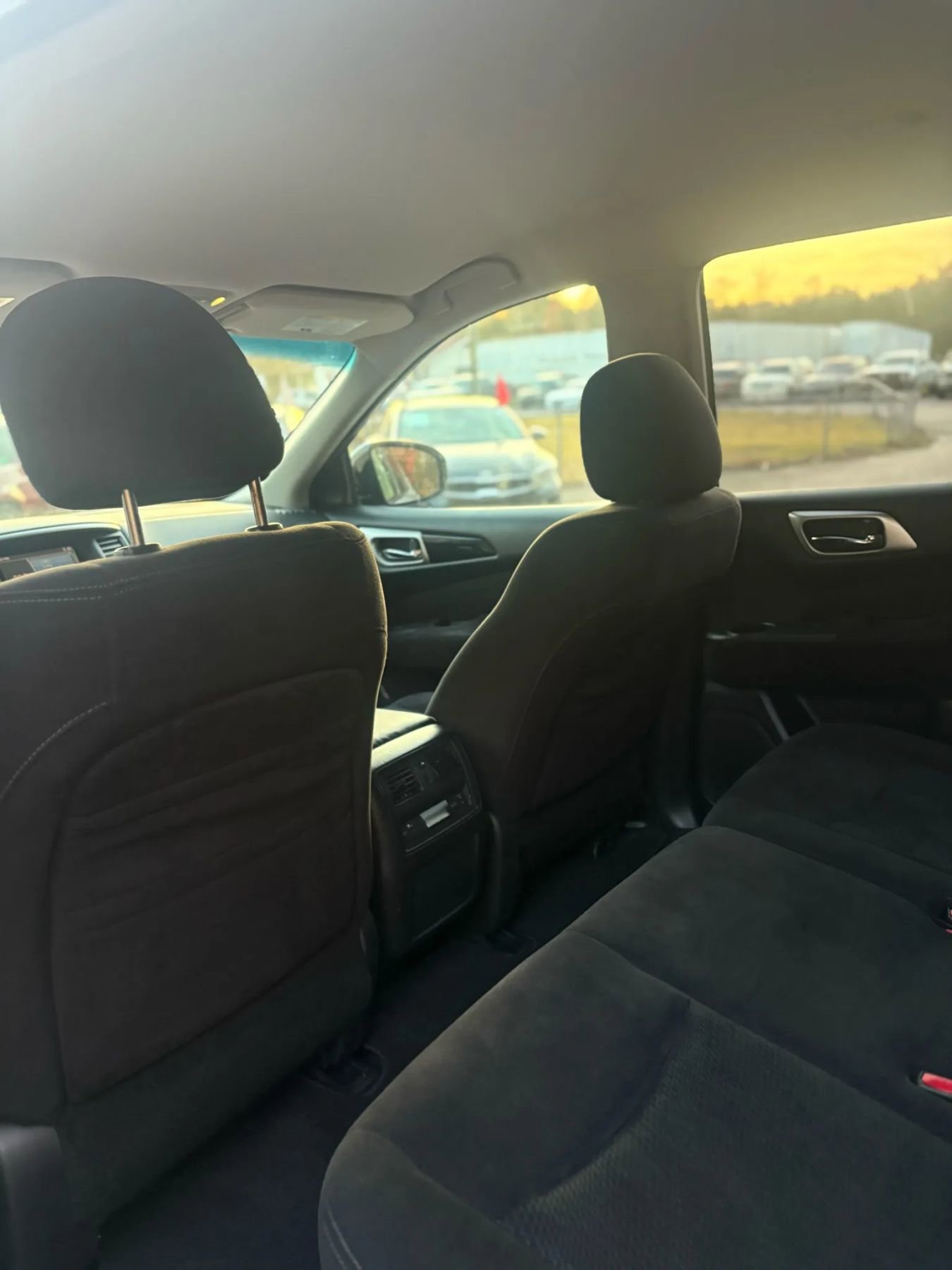 Used 2013 Nissan Pathfinder SV image 28