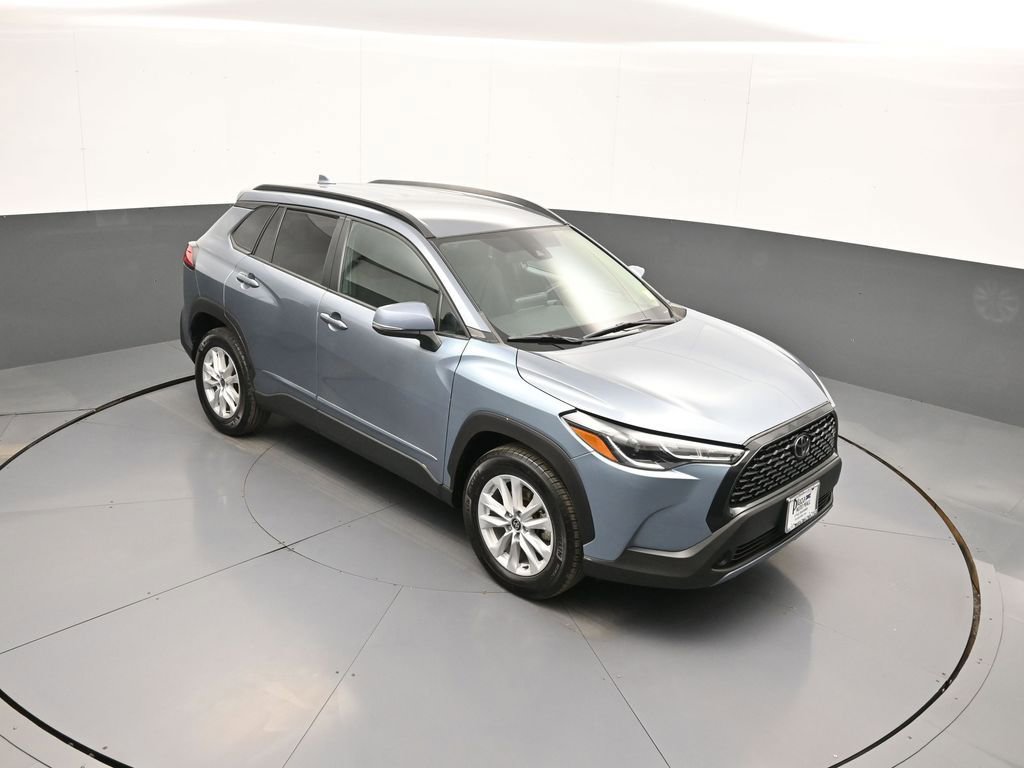 Certified 2022 Toyota Corolla Cross LE AWD/4WD image 35