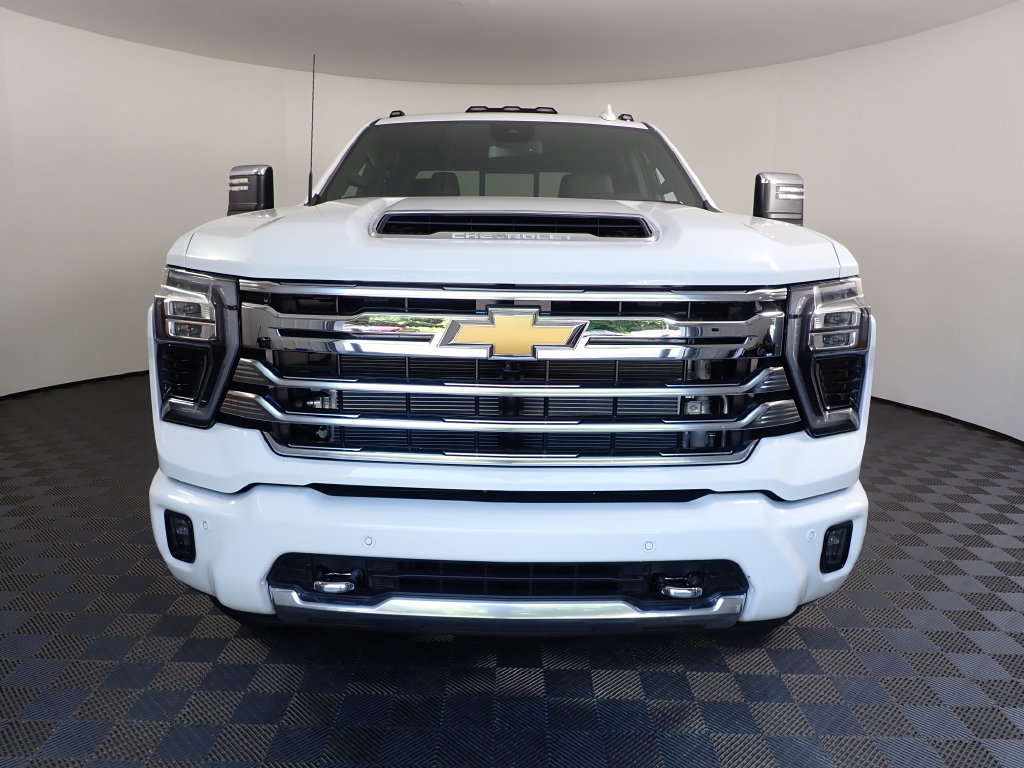 New 2026 Chevrolet Silverado 3500 High Country AWD/4WD image 10