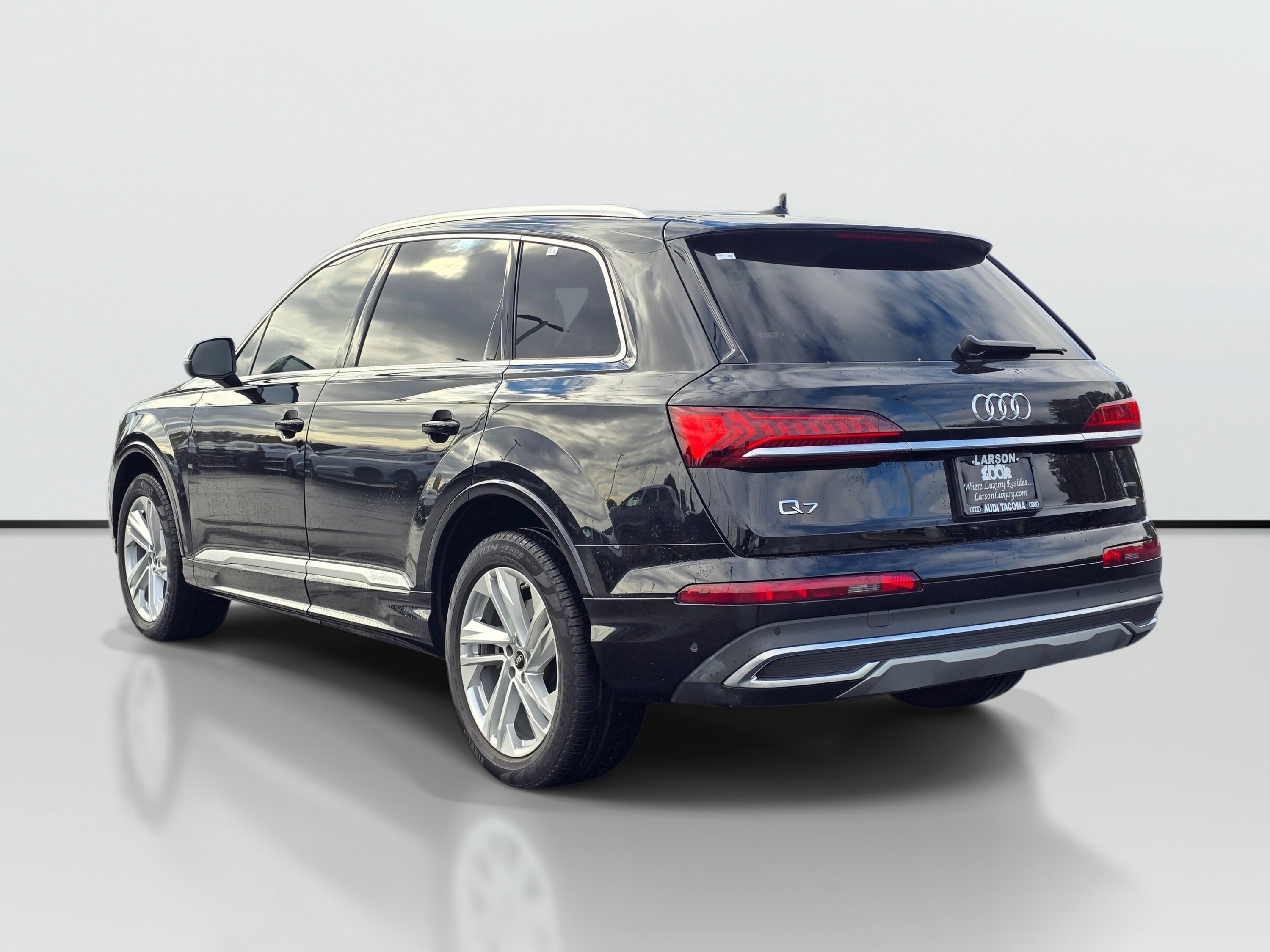Used 2022 Audi Q7 3.0T Premium Plus AWD/4WD image 3
