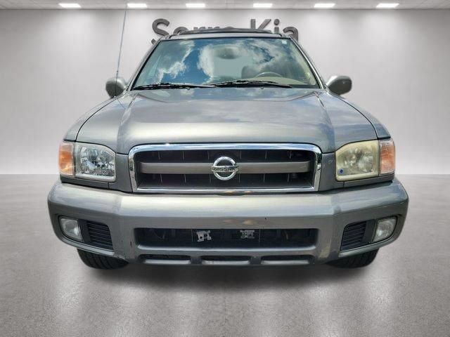 Used 2004 Nissan Pathfinder LE Platinum RWD image 8