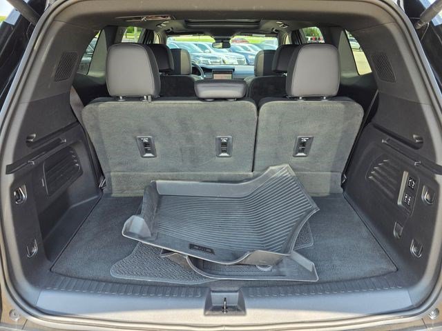 Used 2024 GMC Acadia Denali AWD/4WD image 10