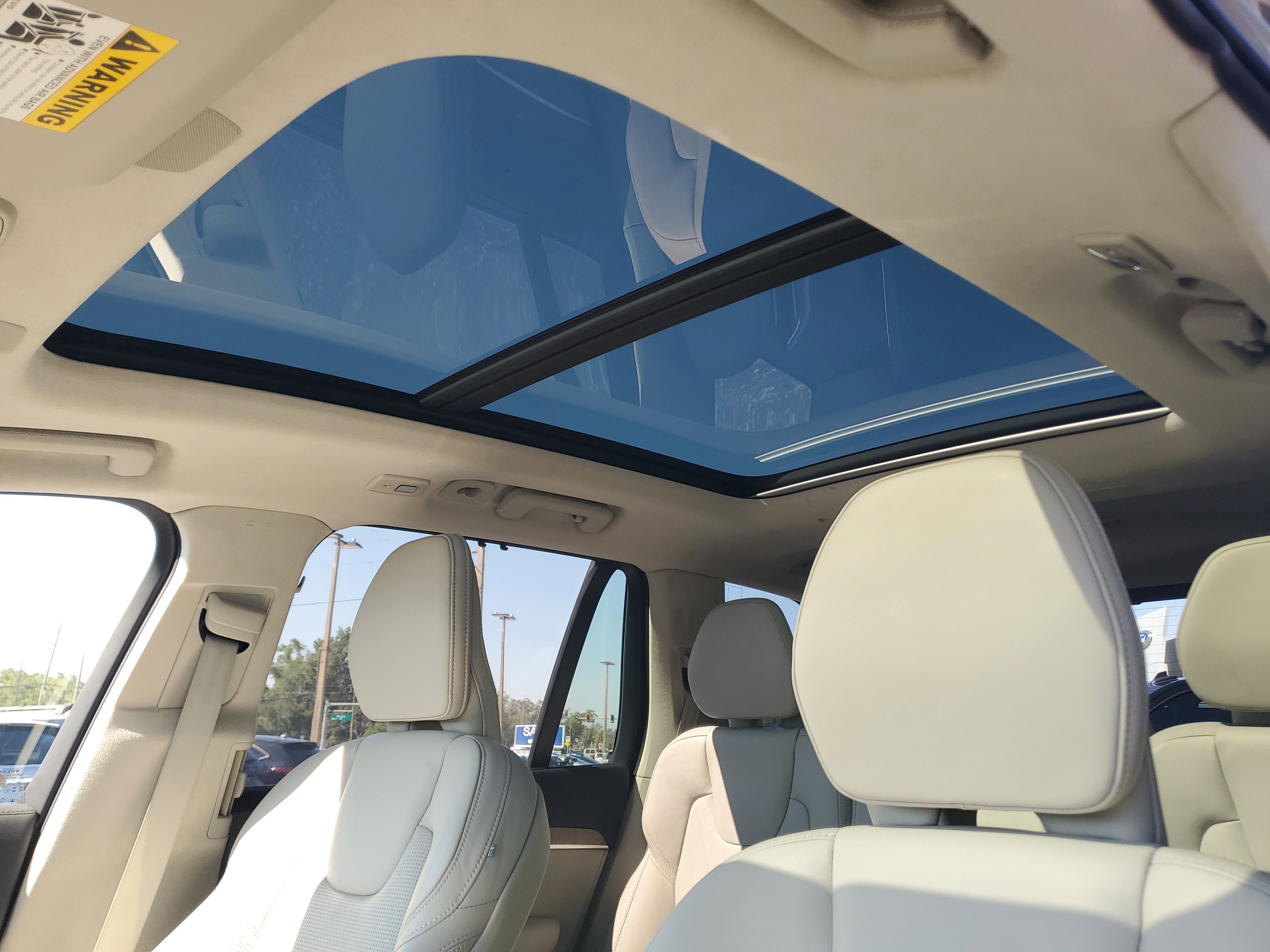 Used 2024 Volvo XC90 B6 Ultimate w/ Lounge Package AWD/4WD image 8