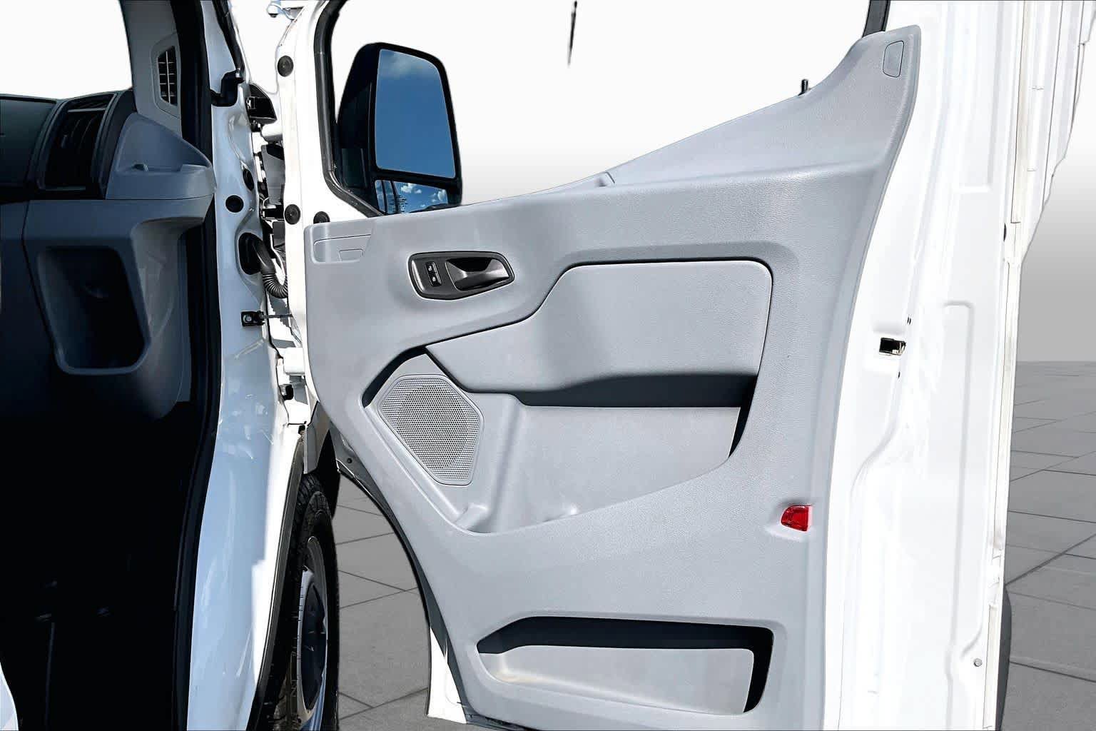 Used 2016 Ford Transit 150 130 Medium Roof RWD image 23
