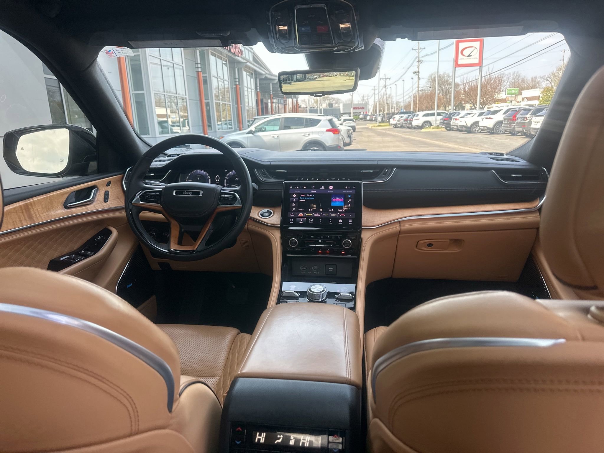 Used 2021 Jeep Grand Cherokee L Summit image 12