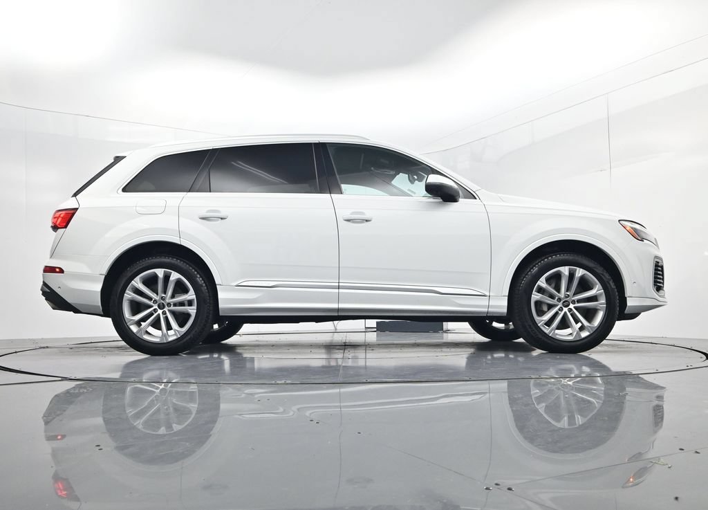 Used 2025 Audi Q7 3.0T Premium Plus AWD/4WD image 62