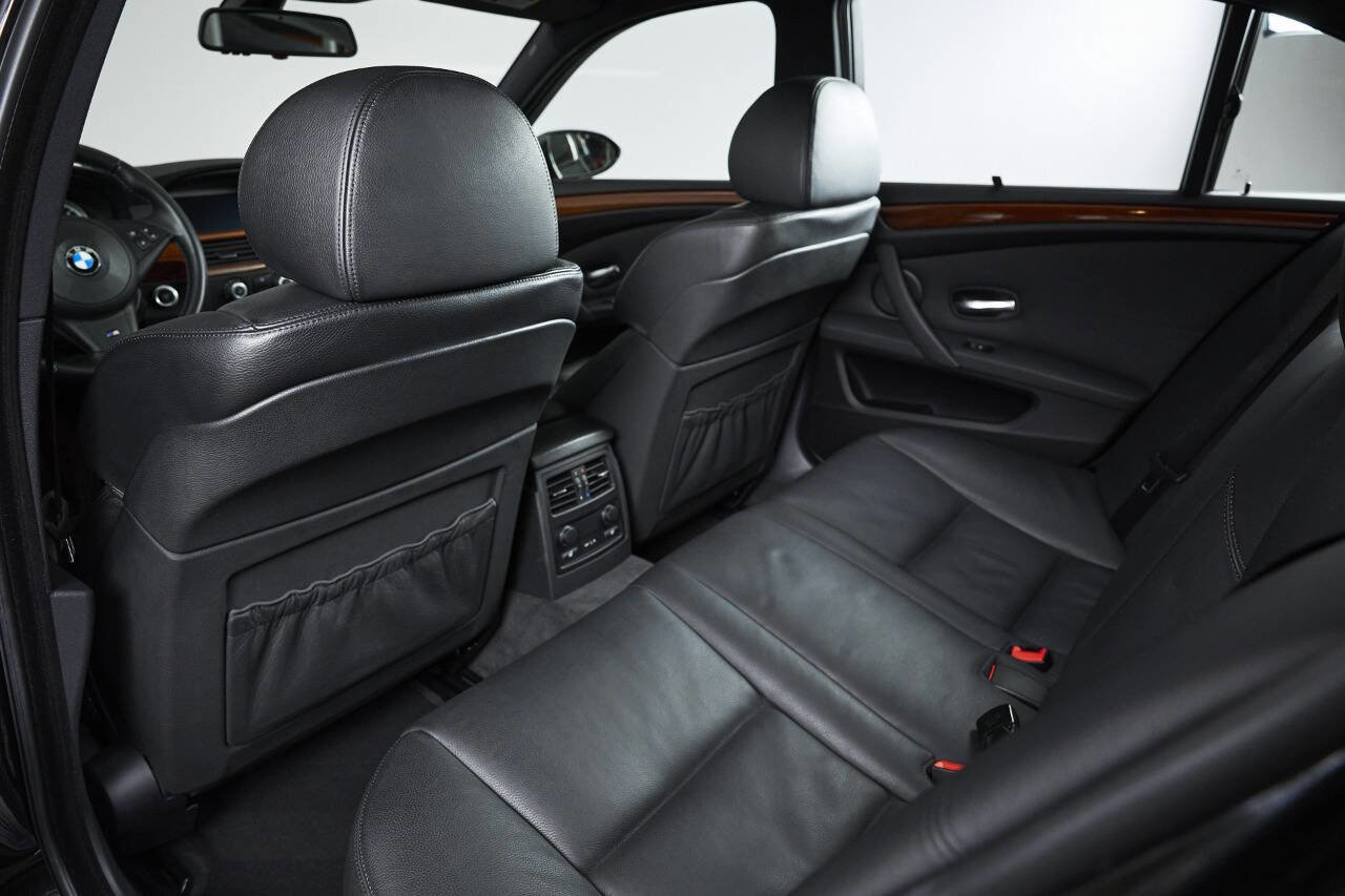 Used 2008 BMW M5 image 55