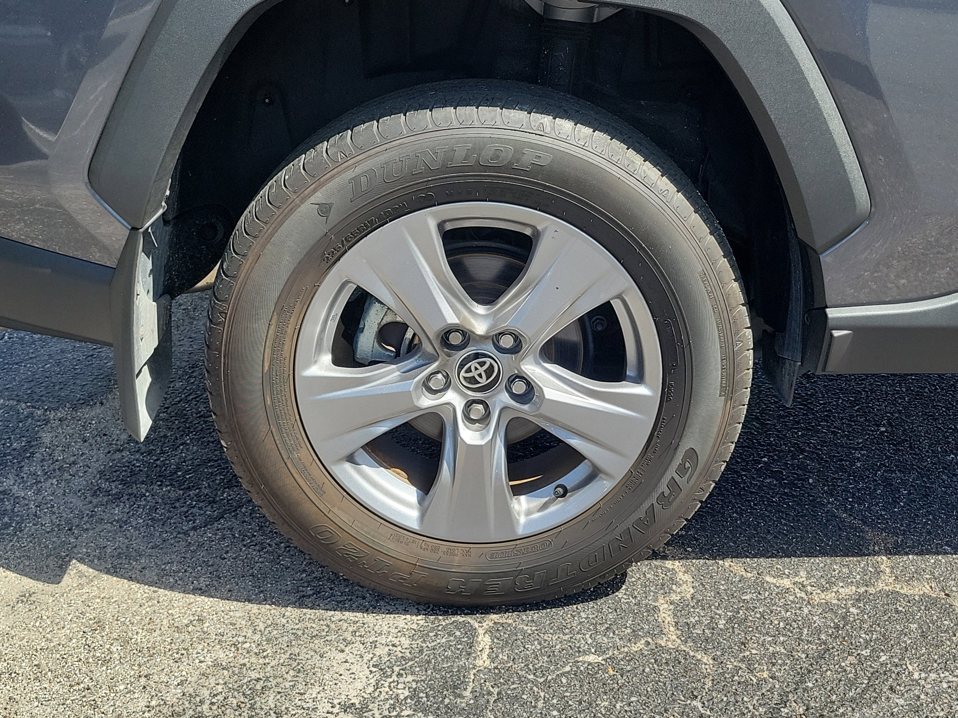 New 2024 Toyota RAV4 XLE w/ Convenience Package FWD image 9