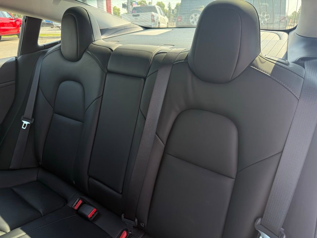 Used 2020 Tesla Model 3 Standard Range Plus image 10