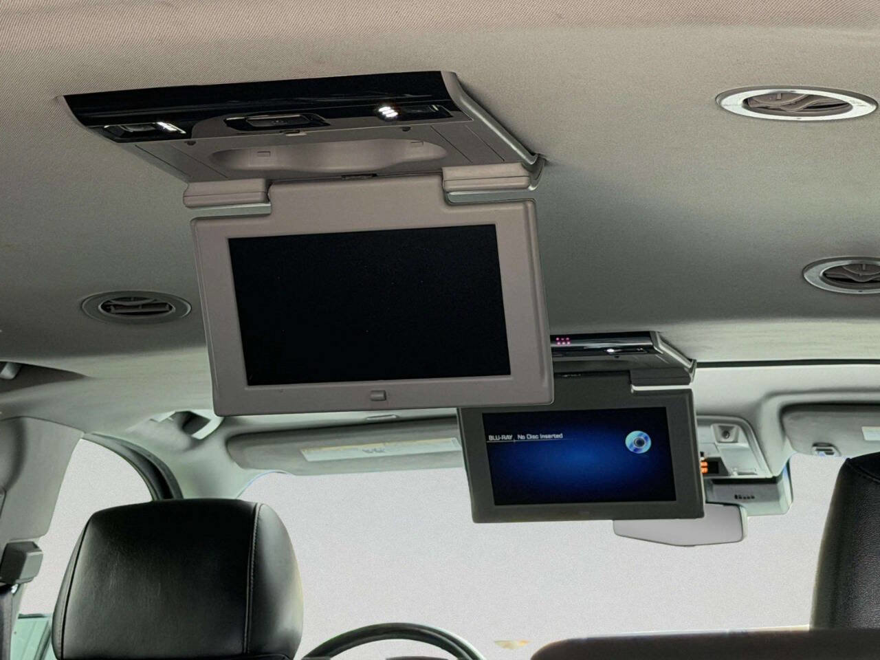 Used 2017 Cadillac Escalade ESV Luxury image 27