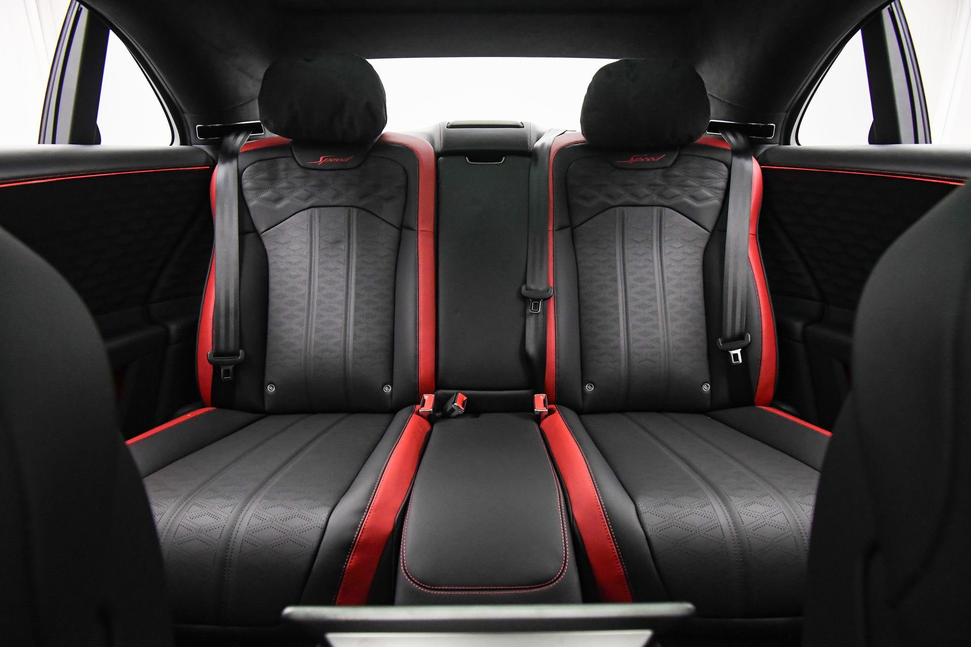 New 2025 Bentley Flying Spur Plug-In Hybrid image 18