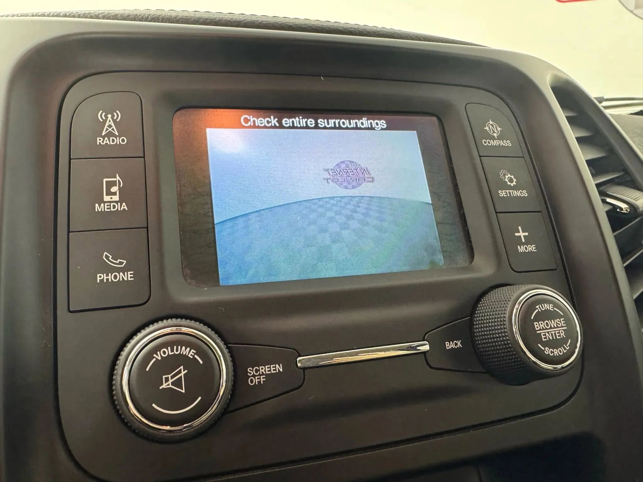 Used 2015 Jeep Cherokee Sport image 17