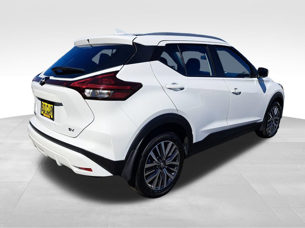 Used 2023 Nissan Kicks SV image 6