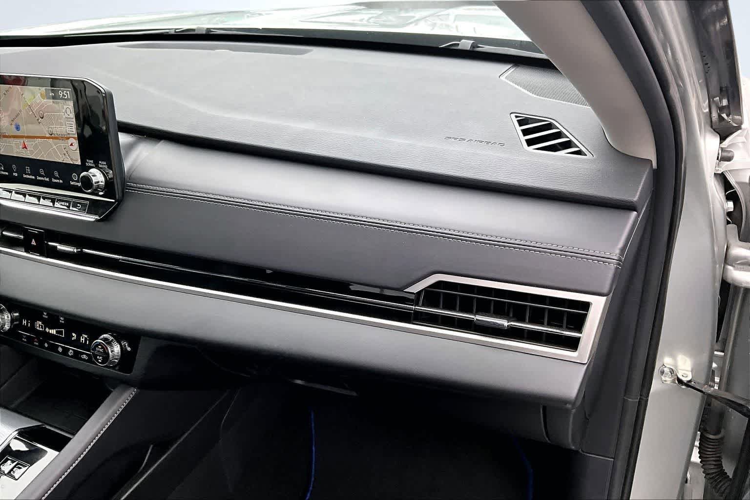 Used 2023 Mitsubishi Outlander SEL image 24