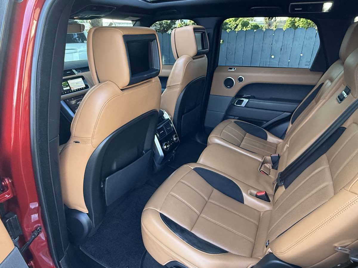 Used 2019 Land Rover Range Rover Sport Supercharged AWD/4WD image 5