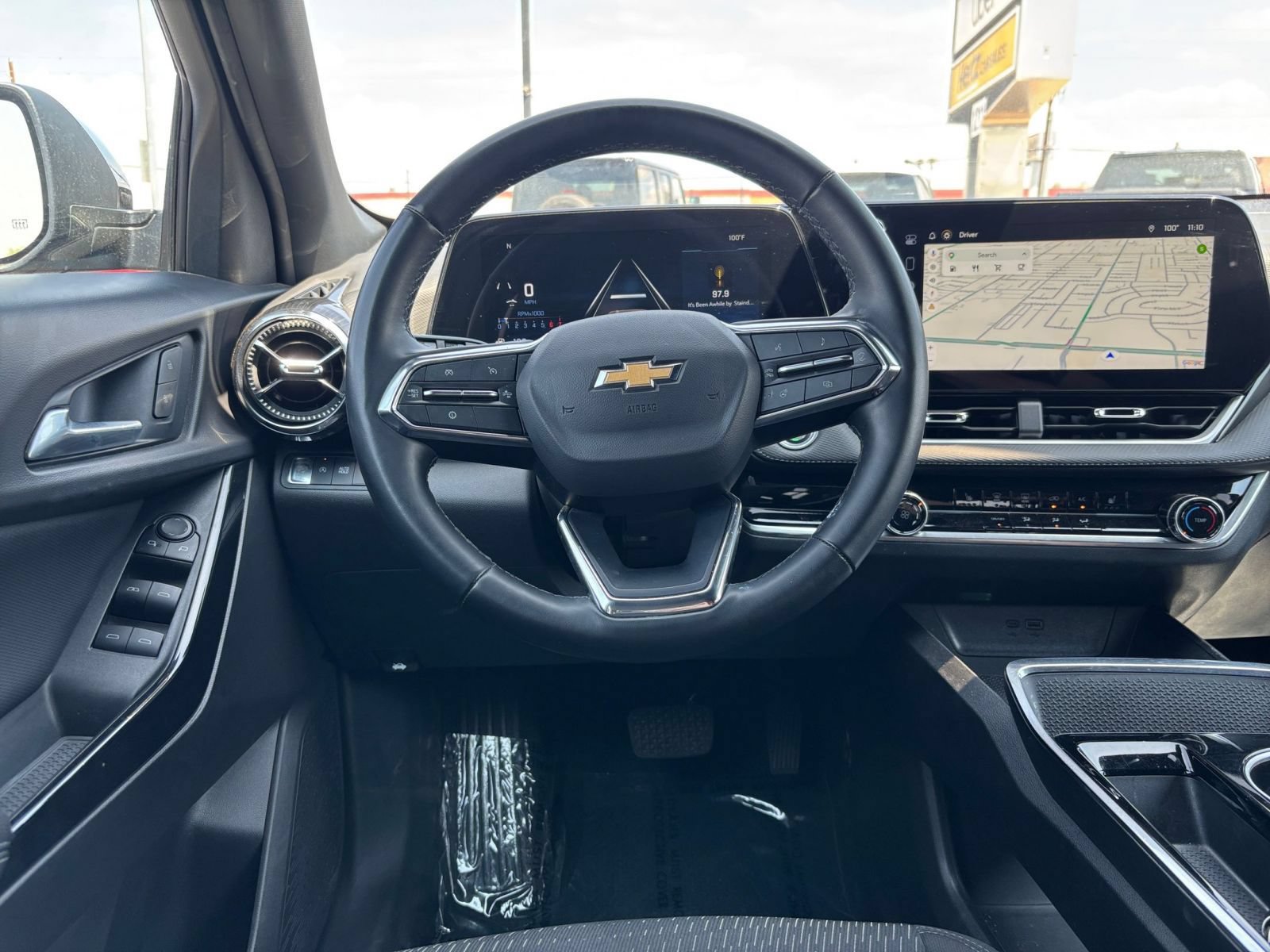 Used 2025 Chevrolet Equinox LT FWD image 34