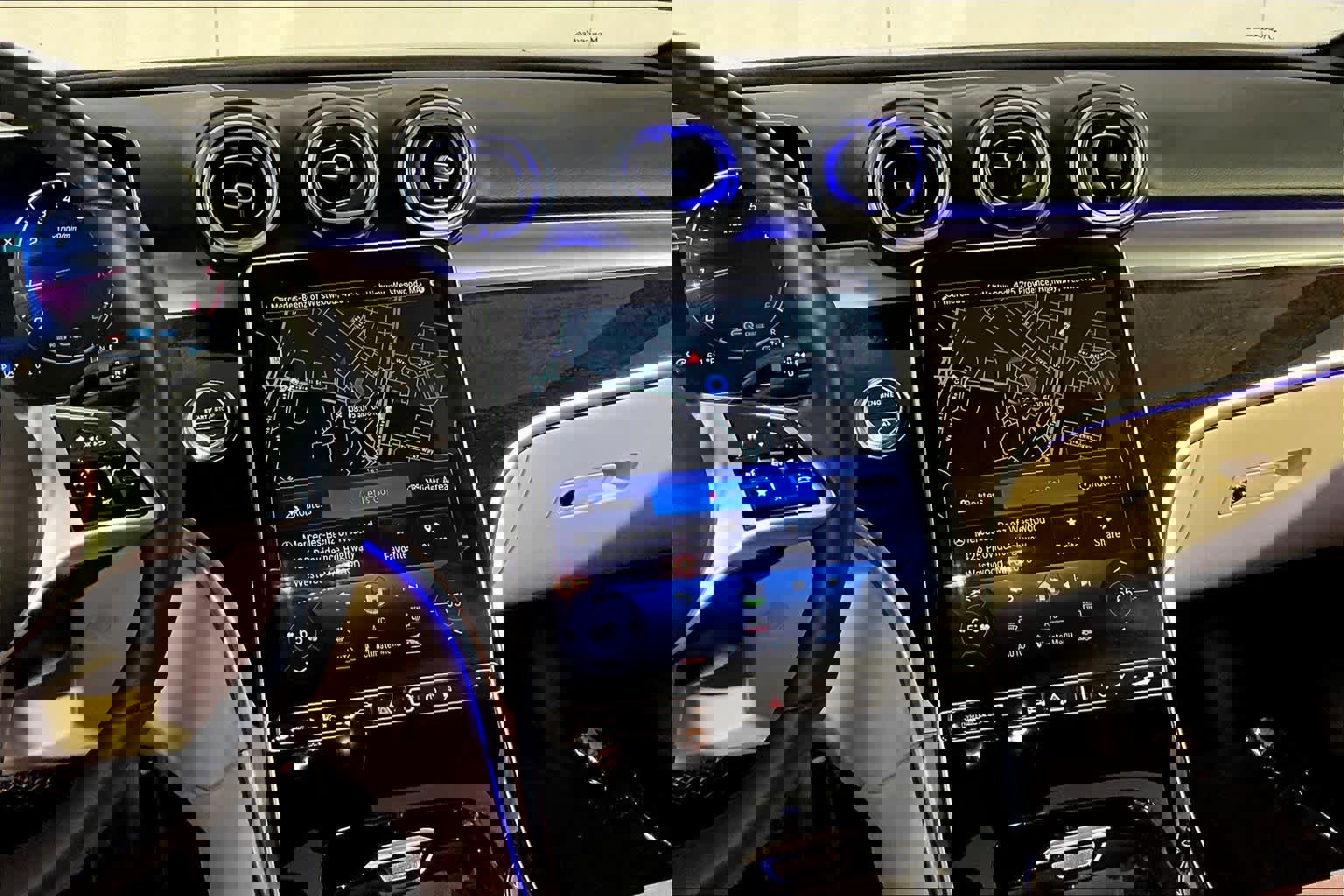 Used 2022 Mercedes-Benz C 300 4MATIC Sedan image 7