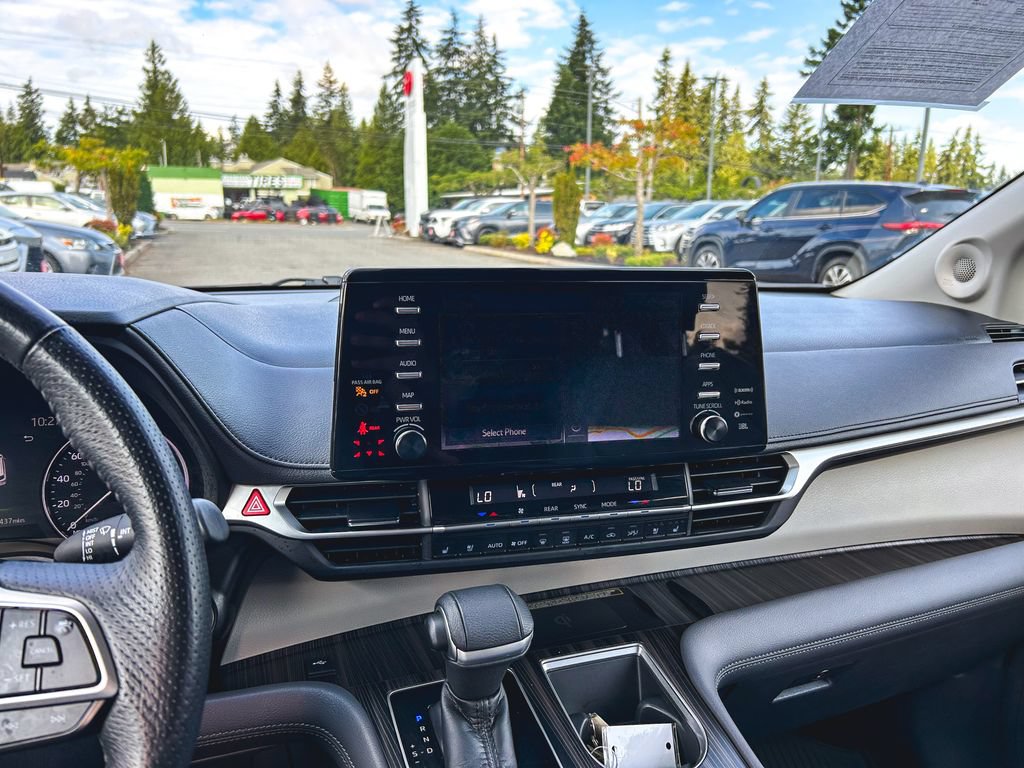 Certified 2021 Toyota Sienna Limited AWD/4WD image 18