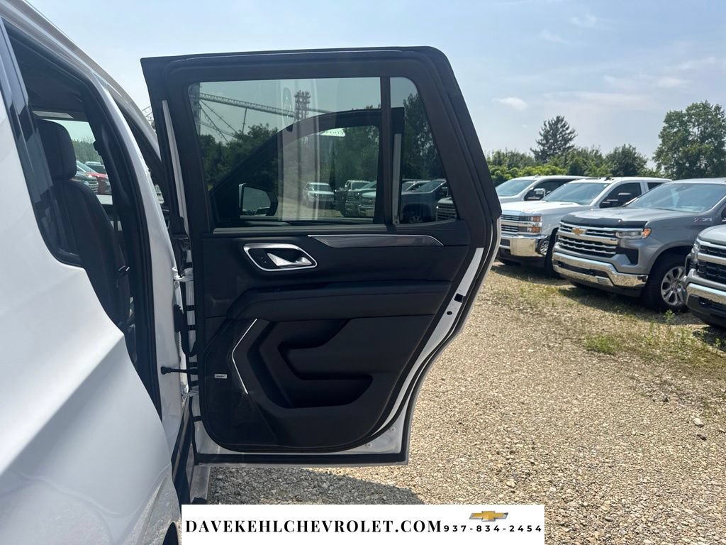 Used 2023 Chevrolet Tahoe RST w/ Luxury Package AWD/4WD image 29