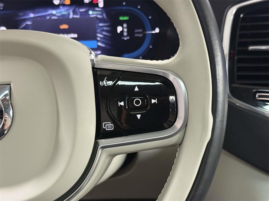 Used 2023 Volvo XC90 T8 Plus image 30