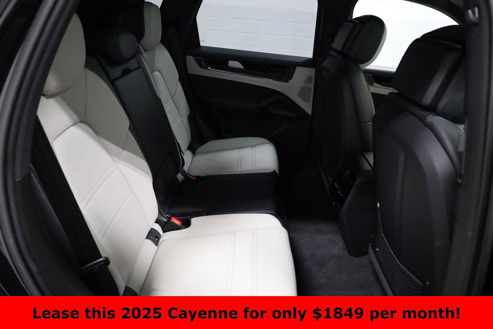 Certified 2025 Porsche Cayenne E-Hybrid image 37