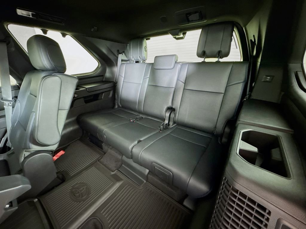 New 2026 Toyota Sequoia Platinum AWD/4WD image 30