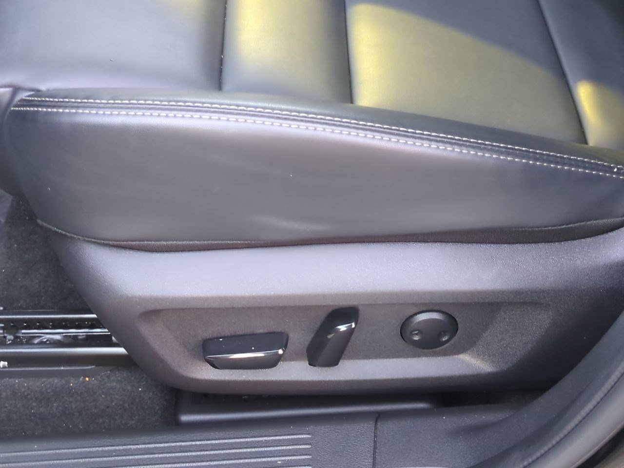 Certified 2023 Nissan Rogue SV w/ SV Premium B Package image 22