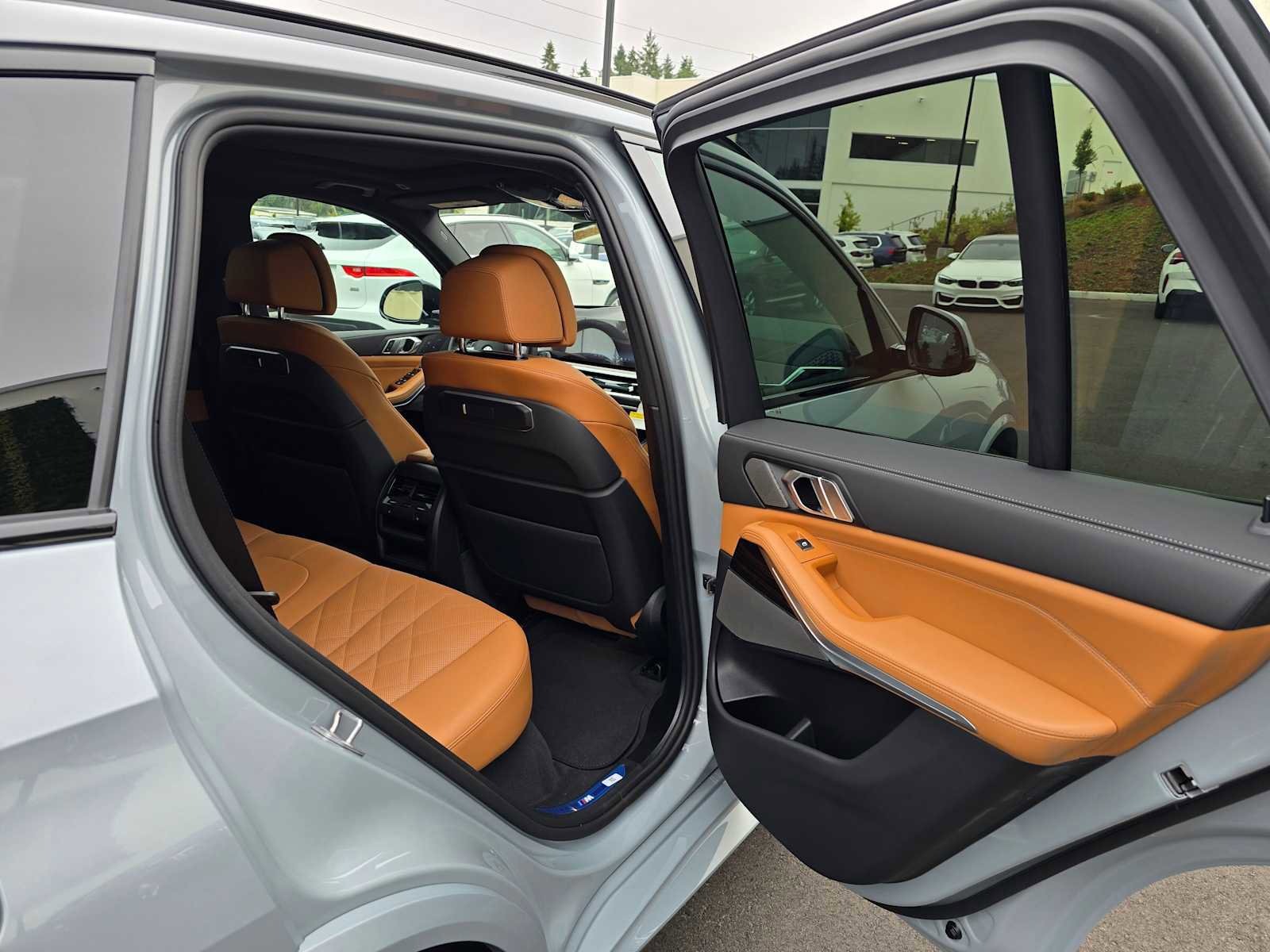 New 2026 BMW X5 xDrive40i w/ M Sport Package image 13