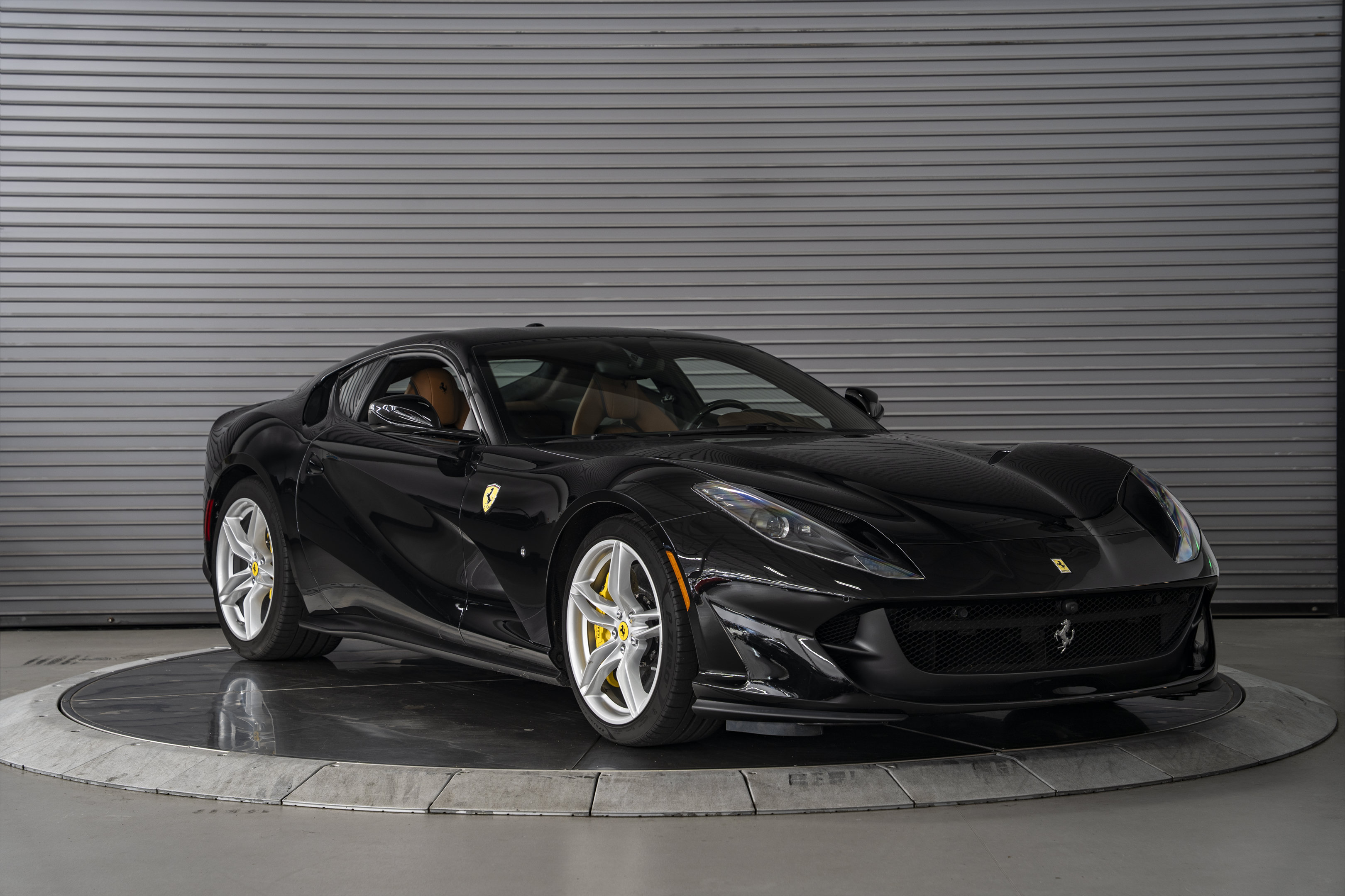 Used 2019 Ferrari 812 Superfast RWD image 7