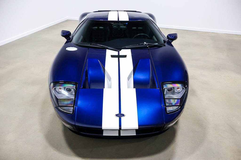 Used 2006 Ford GT RWD image 18
