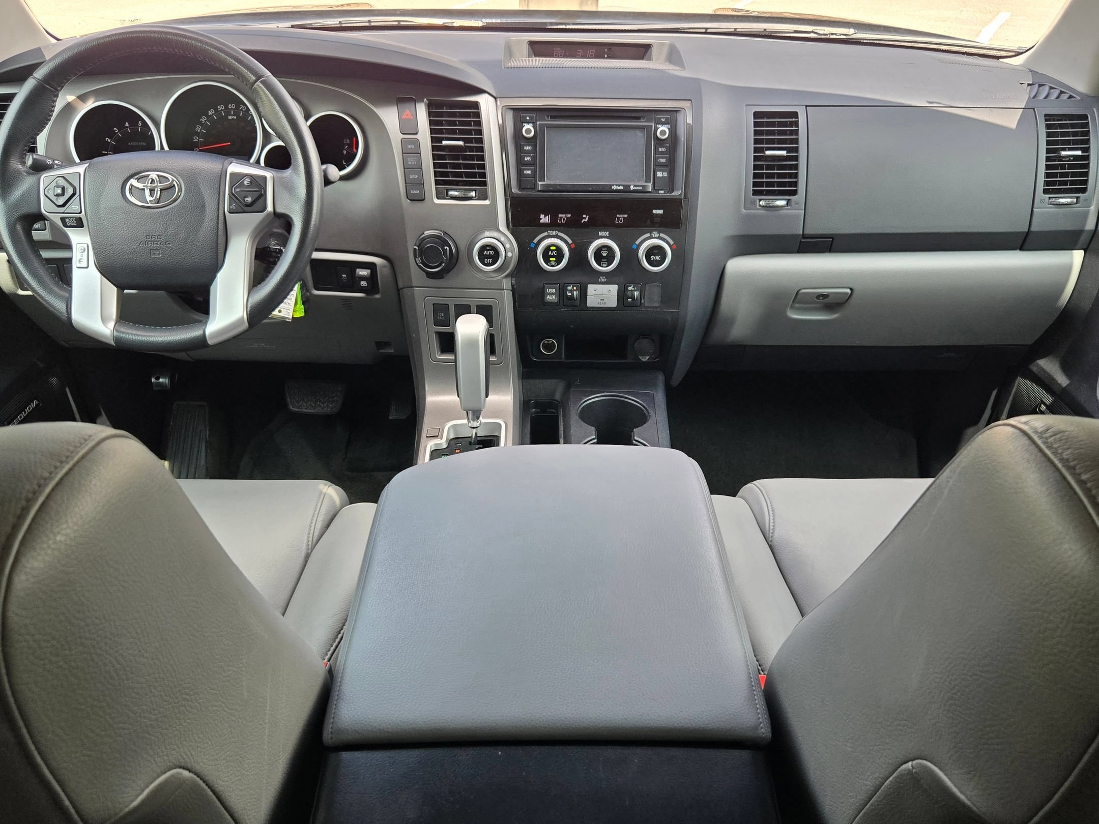 Used 2015 Toyota Sequoia Limited RWD image 17