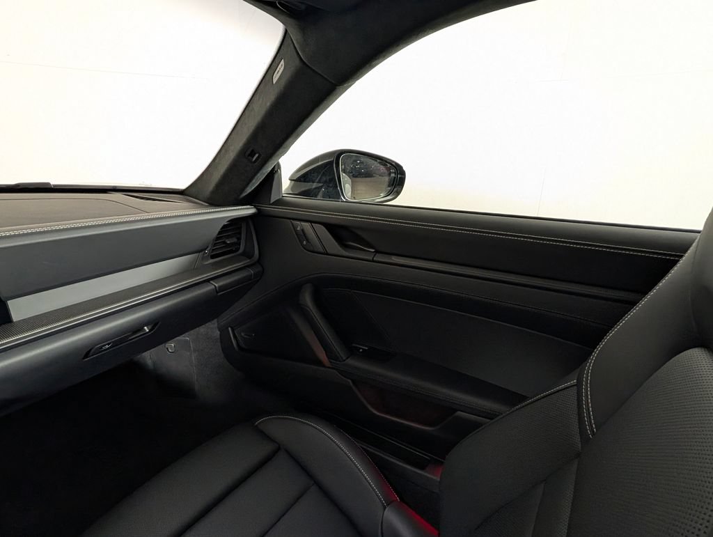 Certified 2026 Porsche 911 Carrera GTS RWD image 22