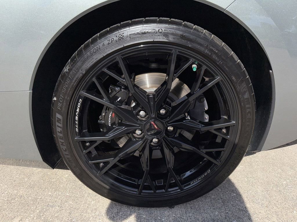 Used 2022 Chevrolet Corvette Stingray Preferred Cpe w/ Z51 Performance Package RWD image 42