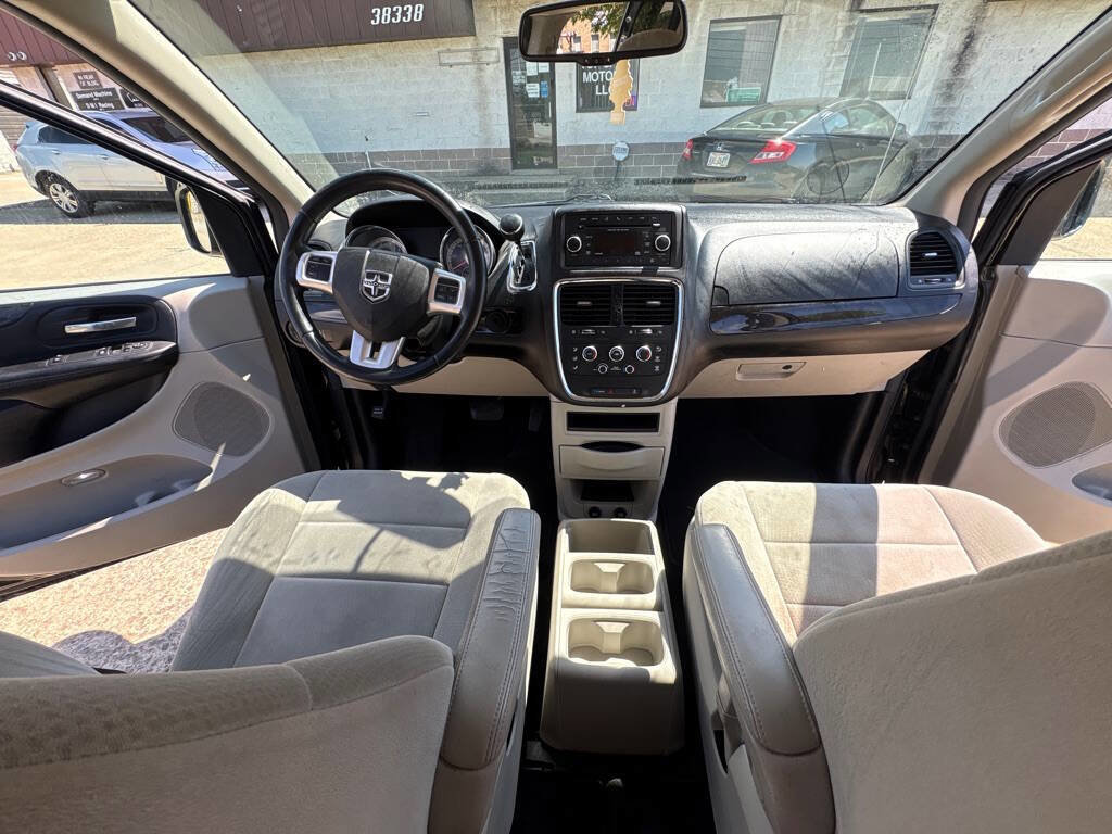 Used 2013 Dodge Grand Caravan SE FWD image 15