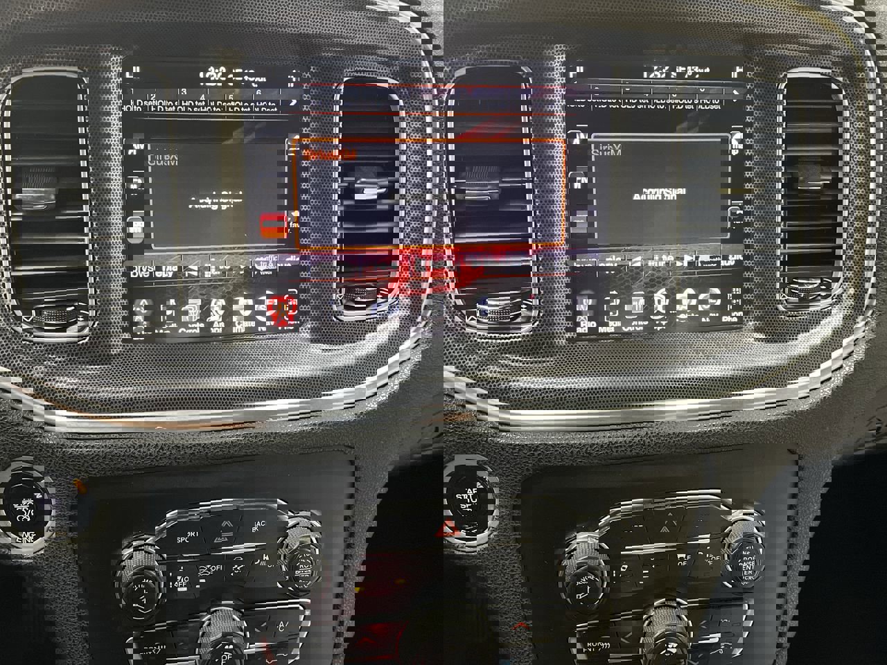 Used 2015 Dodge Charger SXT w/ AWD Plus Group image 17