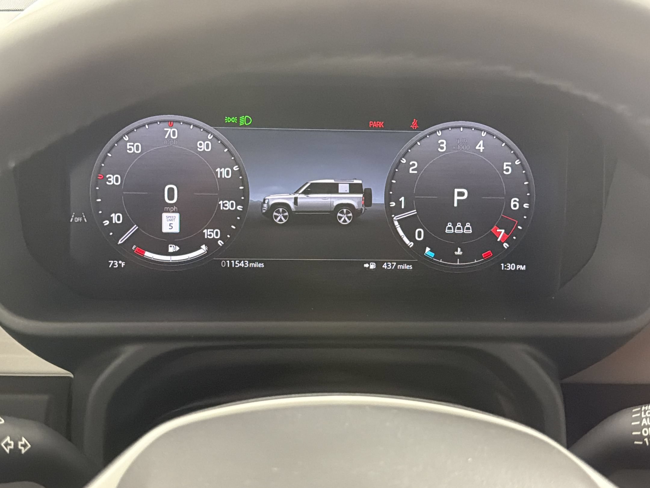 Used 2025 Land Rover Defender 90 X-Dynamic SE AWD/4WD image 18
