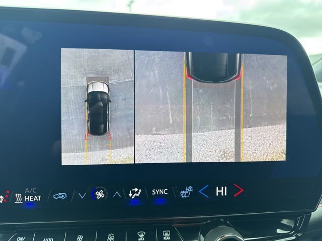 Used 2024 Chevrolet Blazer EV RS image 33