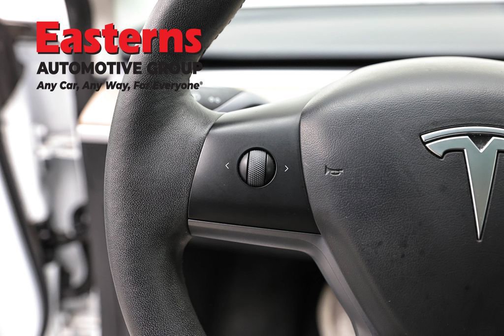 Used 2023 Tesla Model 3 Standard Range RWD image 15