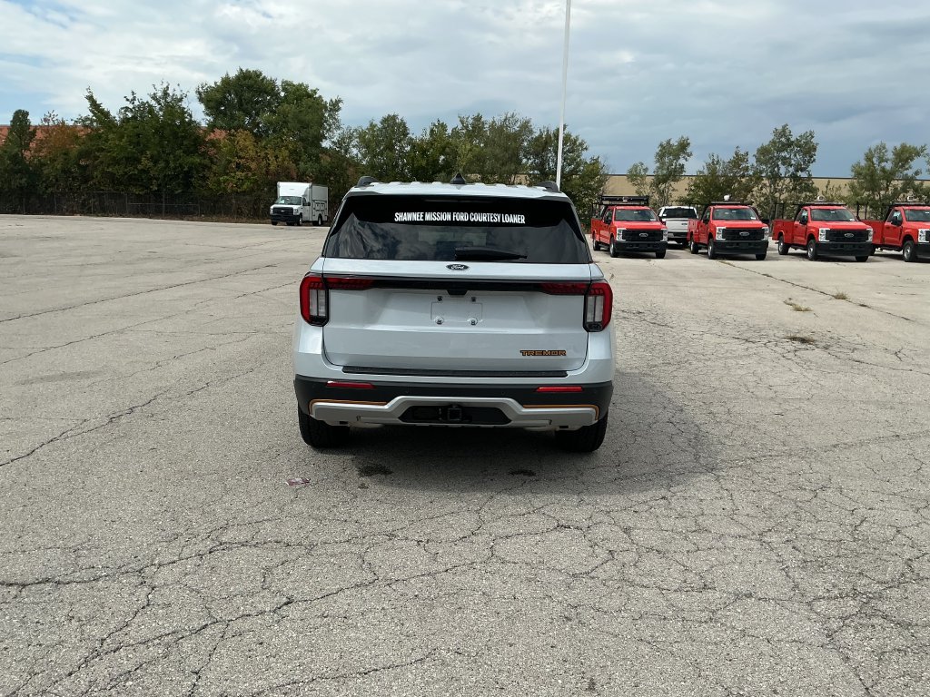 New 2026 Ford Explorer Tremor w/ Tremor Ultimate Package AWD/4WD image 4