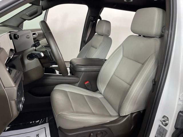 Used 2025 Chevrolet Tahoe LT RWD image 20
