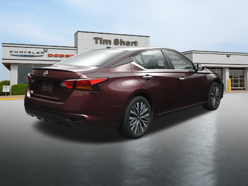 Used 2025 Nissan Altima 2.5 SV FWD image 5