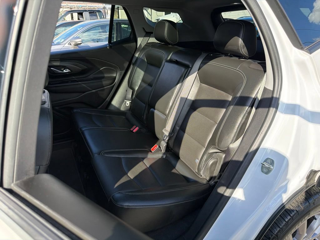 Used 2023 GMC Terrain SLT AWD/4WD image 33