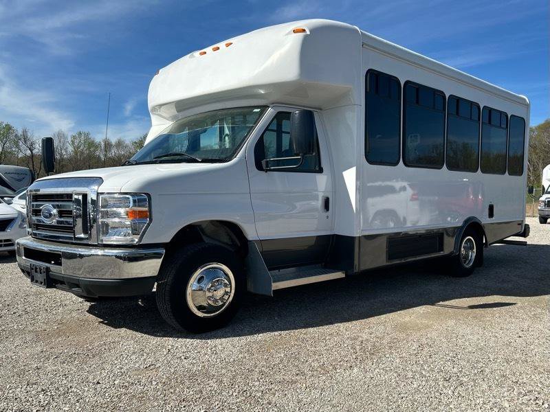 Used 2019 Ford E-350 and Econoline 350 Super Duty w/ Shuttle Bus Prep Package RWD image 2