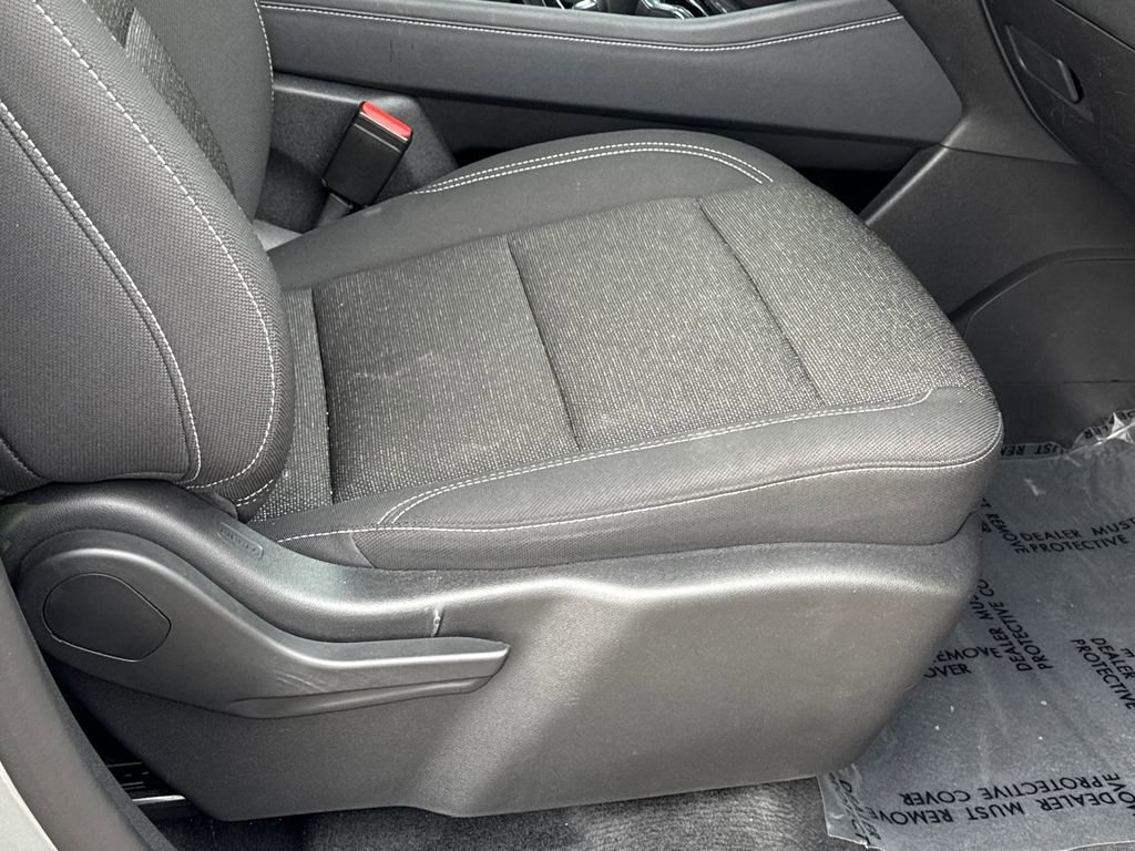 Used 2024 Chevrolet Traverse LT image 10