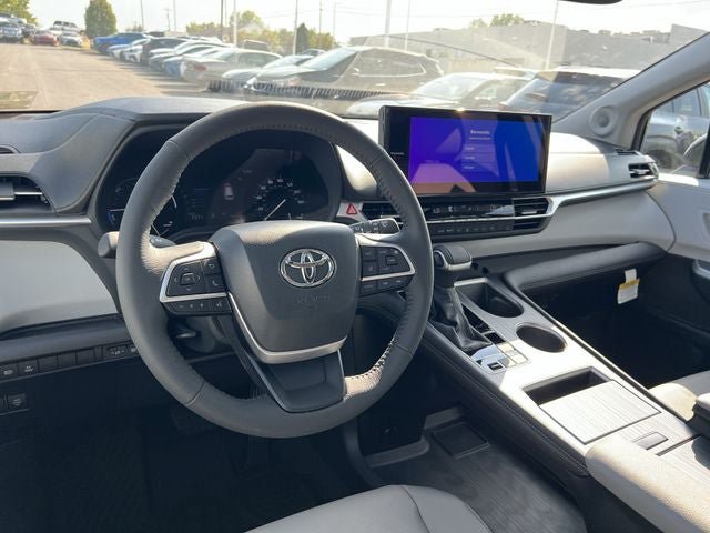 New 2026 Toyota Sienna XLE FWD image 29